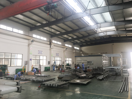 J9集团国际站碗线半制品车间