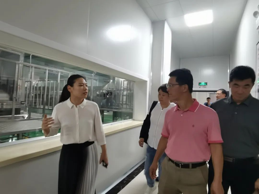 华南理工大学专家组到J9集团国际站公司调查互换