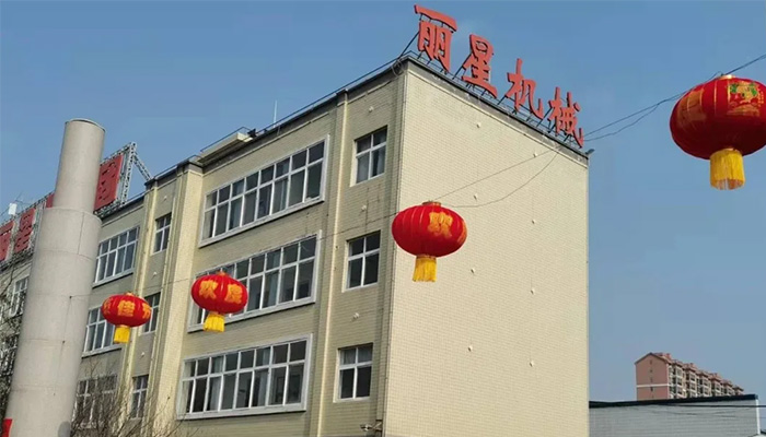 J9集团国际站机械 | 五逐一向产，服务不打烊