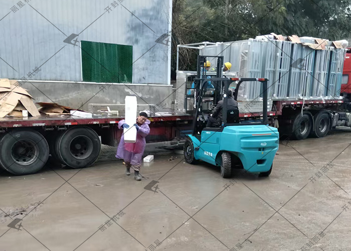 沉庆酸辣粉出产线.jpg