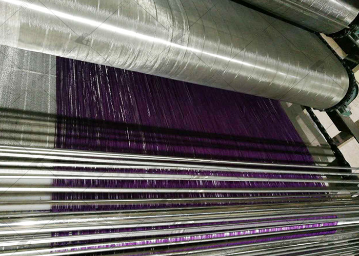 一款全自动粉条机，可加工多种淀粉原料