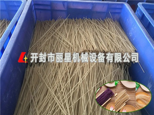 为什么有的粉条杂质多、吃起来有牙碜感？